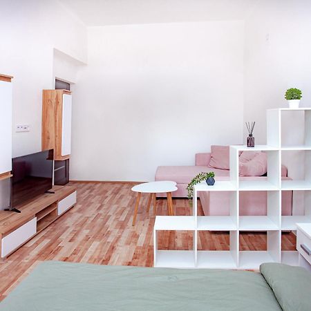 Elegance Apartments ปราก ภายนอก รูปภาพ