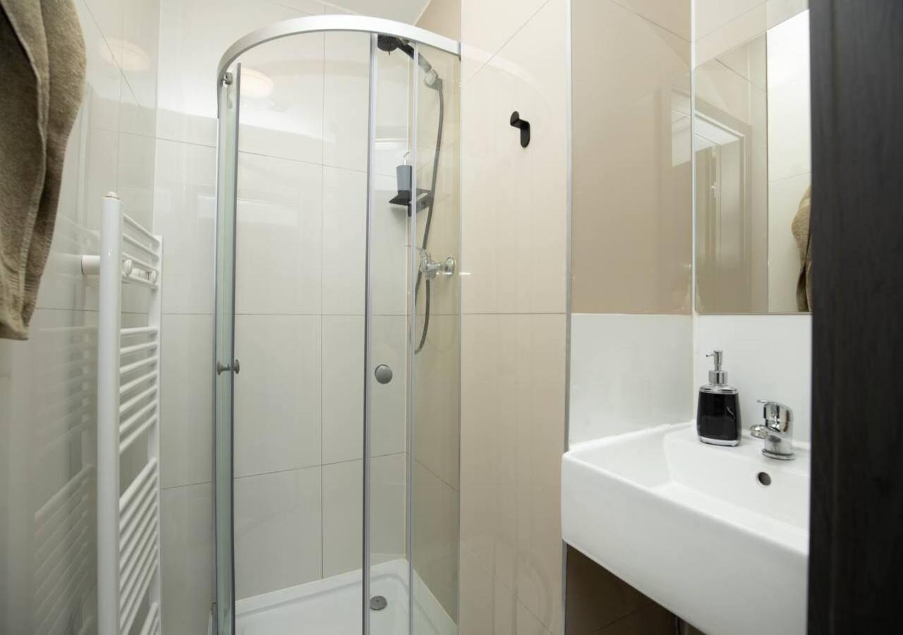 Elegance Apartments ปราก ภายนอก รูปภาพ